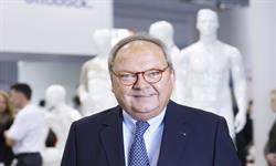 ورنر ام. دورن اشتاین رئیس شرکت نمایشگاهی دوسلدورف اعلام کرد: